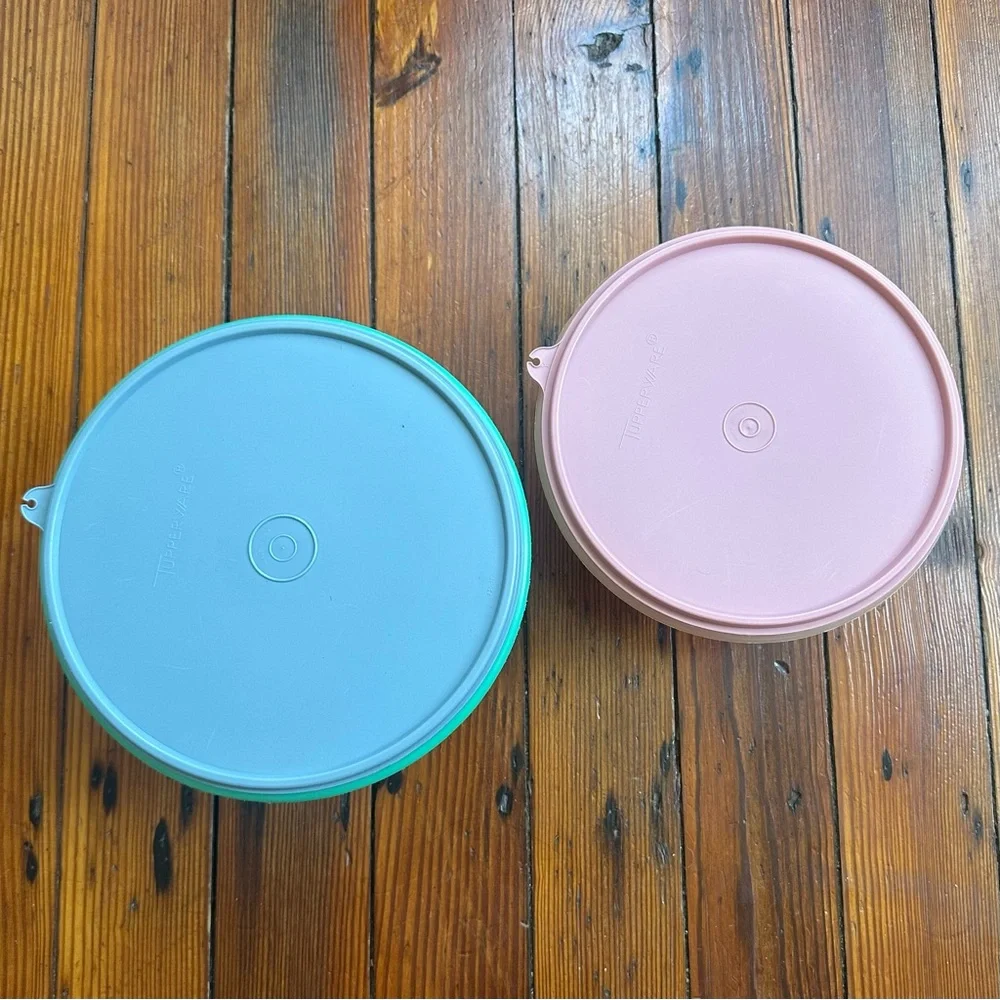 Vintage Tupperware bowls w lids opaque pastel set